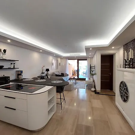 Bahia Boutique Apartment Estepona