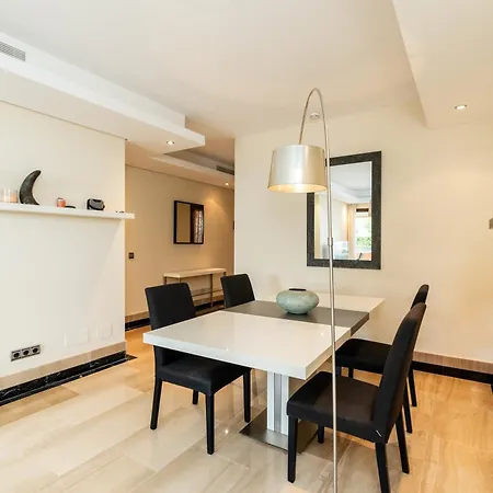 Bahia Boutique Apartment Estepona