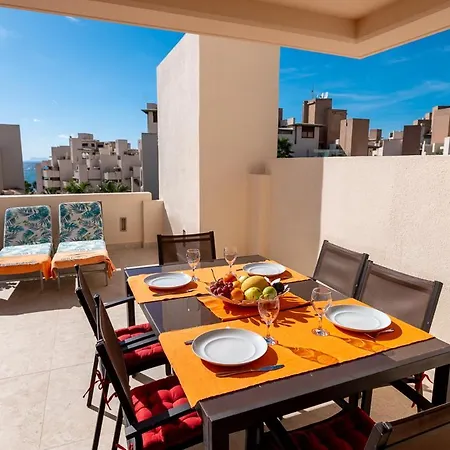 巴伊亚精品公寓 * 埃斯特波纳