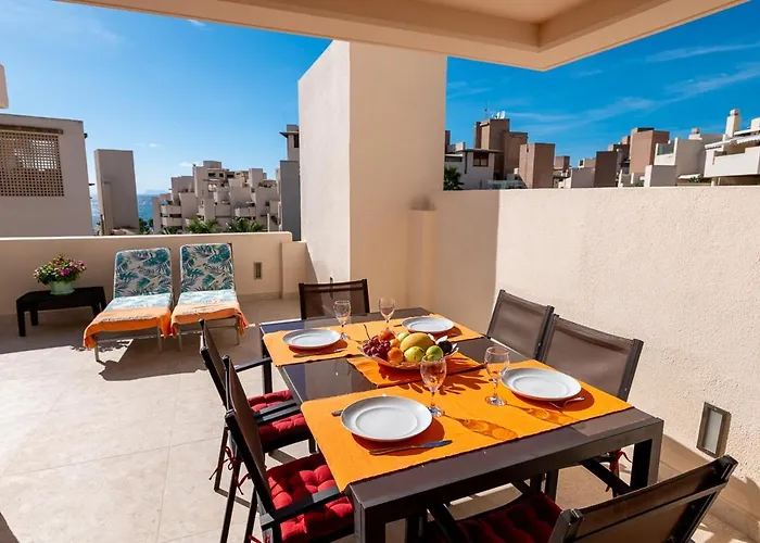 巴伊亚精品公寓 * 埃斯特波纳